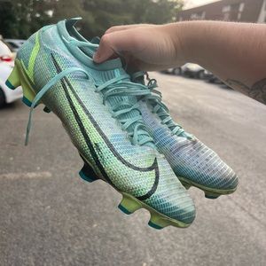 Mercurial valor PRO size 10.5US